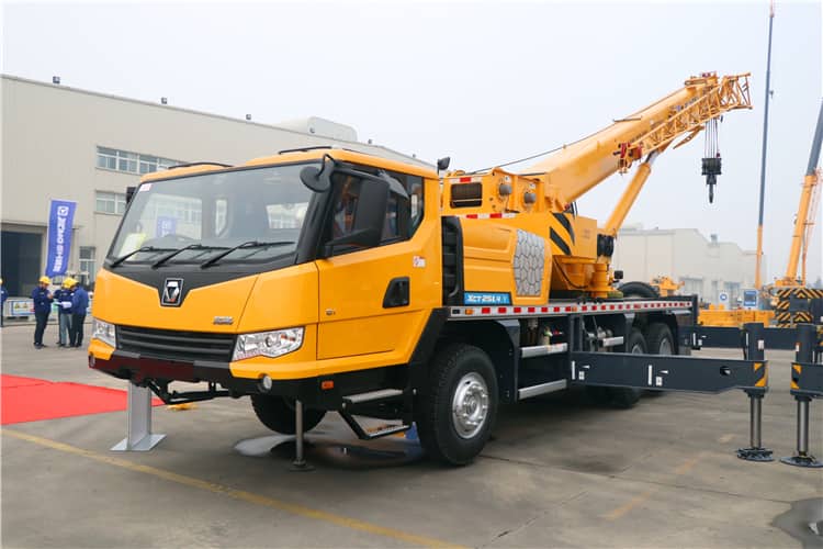 XCMG Official 25 Ton Truck Crane XCT25L4 China RC Lifting Crane Remote Control Price